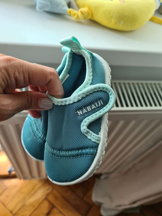 Adidasi Geox marime 22+ bonus papucei apa