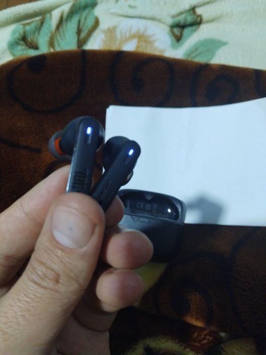 JBL naushnik rassiyadan olganman