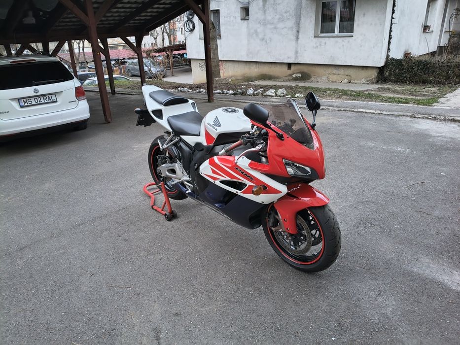 Honda CBR 1000 rr SC57 Fireblade // Power Commander //  Jardine RT-One Carbon. USA