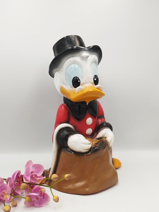 Рядка винтидж фигурка на г-н Скрудж Макдък от 60-те години на Дисни –