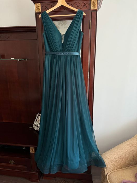 Rochie deosebita, rochie de nașă, soacră, accesoriu fulgi