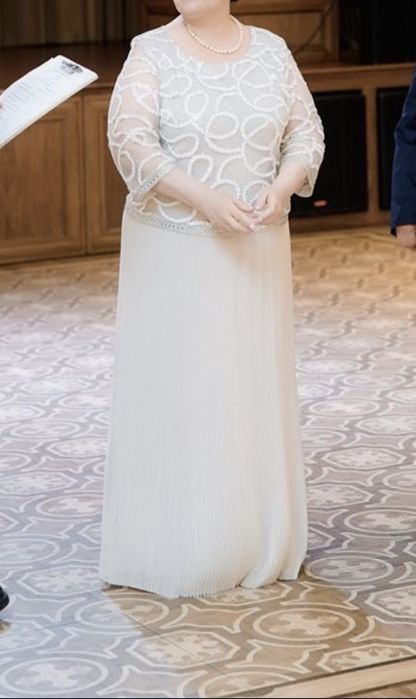 Подам вечернее платье