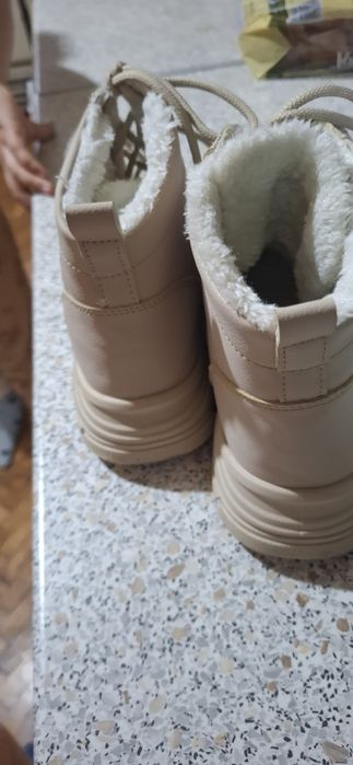 Ghete dama marimea 40