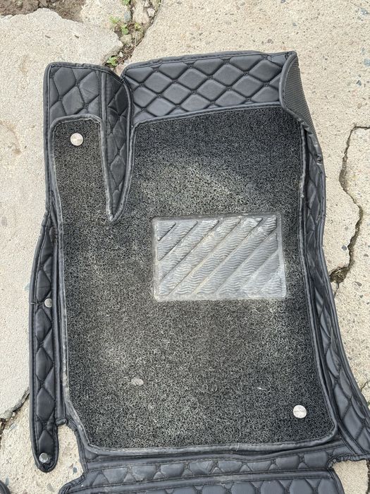 Продам 5д коврики elantra