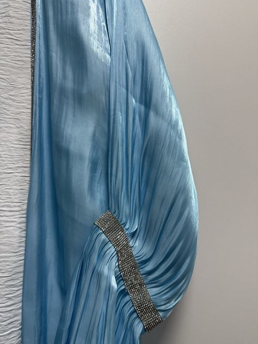 абайка в голубом цвете