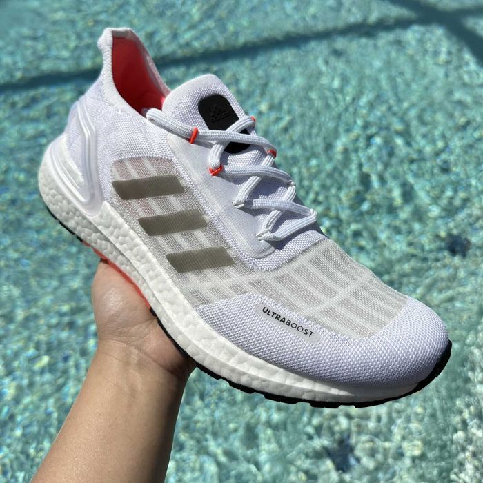 ЧЕРЕН ПЕТЪК Оригинални маратонки * ADIDAS ULTRABOOST С.RDY * EU40 2/3