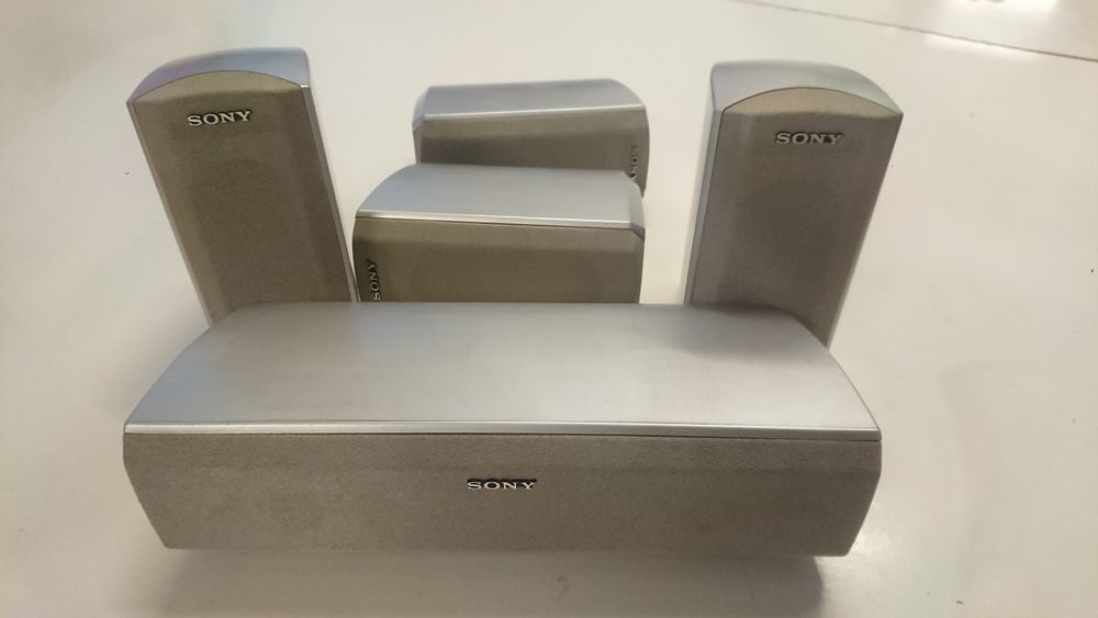 Boxe satelit Sony
