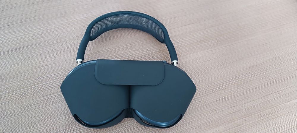 Vând Airpods Max
