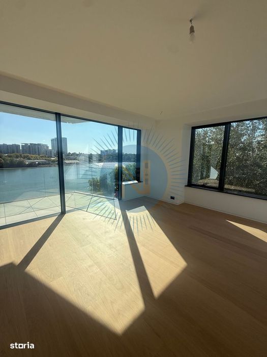 Apartament cu 4 camere vedere spre lac
