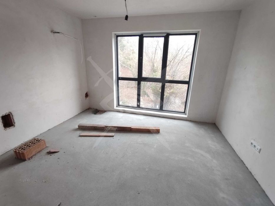 Продава се Многостаен апартамент в Варна, Бриз - 179 кв.м за 2163 €/кв.м - Снимка #2