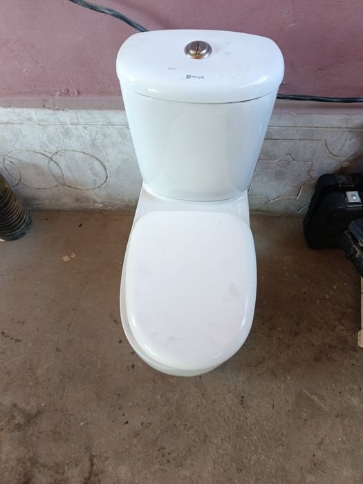 Унитаз дебора  кам ишлаган