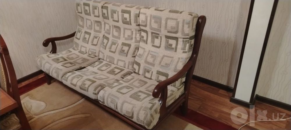 Диван и два кресла