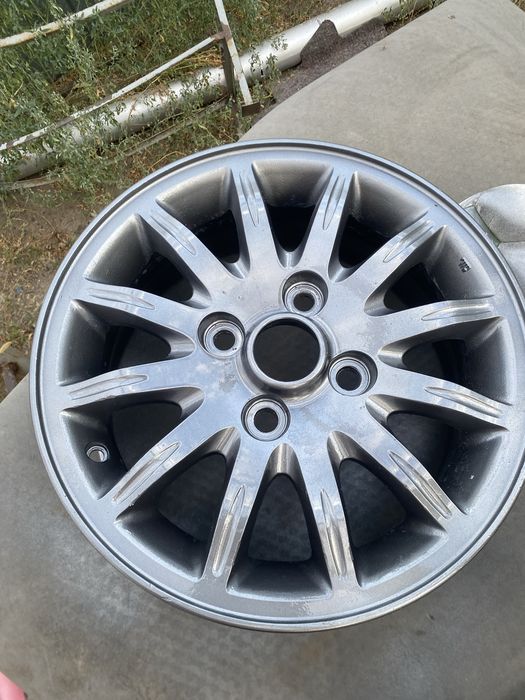 Продам диски от mitsubihi galant R15