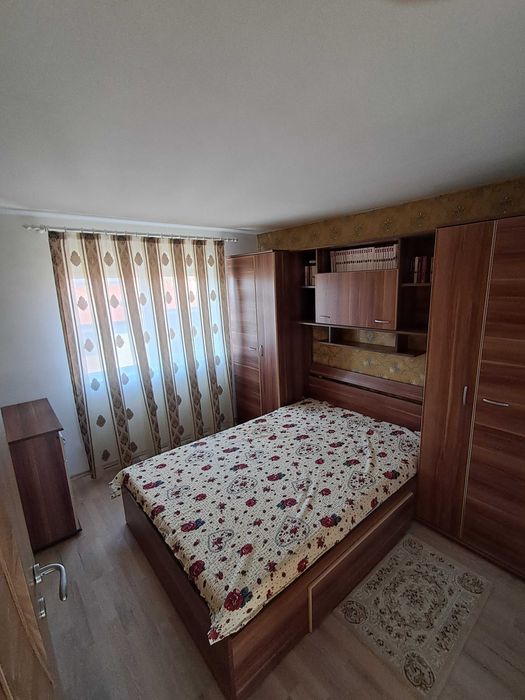 Vand Apartament 3 camere decomandat