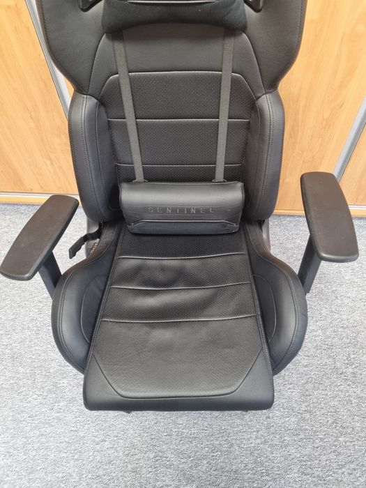 Scaun gaming/birou Sense 7 Sentinele