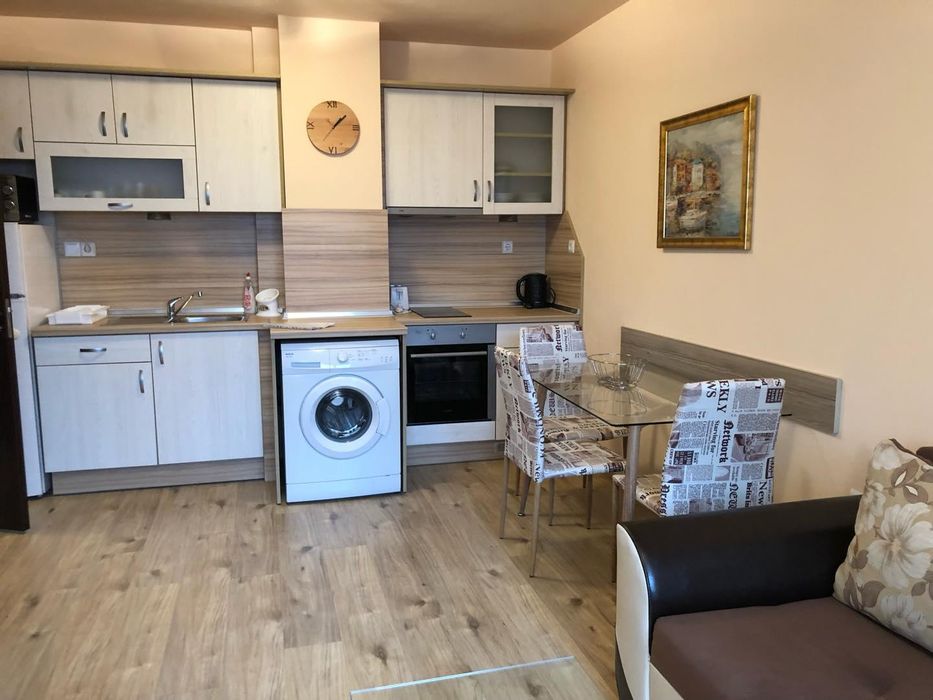 Дава се под наем Двустаен апартамент в Варна, Погреби - 55 кв.м за 500 € - Снимка #1