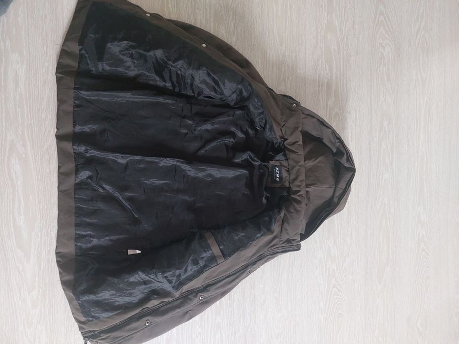 Қысқы куртка сатылады