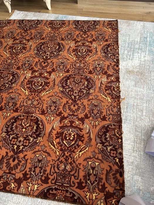 Палас  в хорошем состоянии