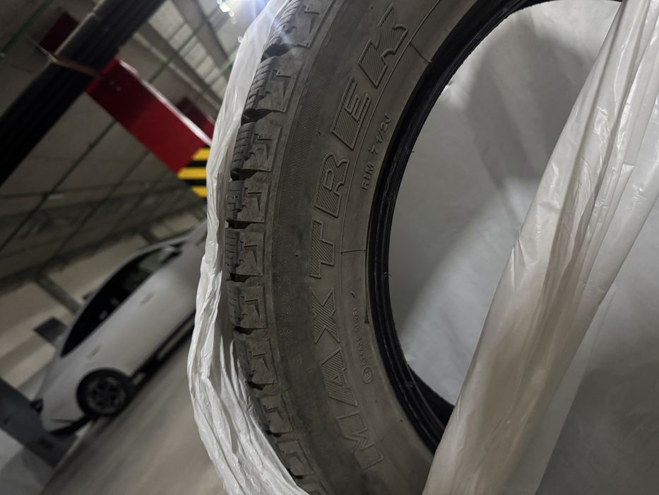 Продам шины на 19диагонал