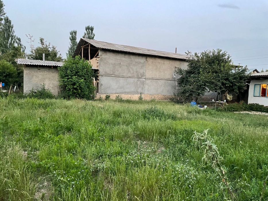 Участка сотилади