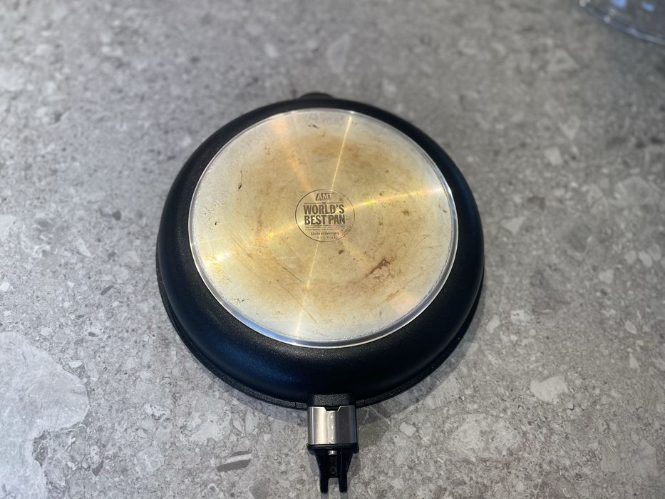 АМТ тиган 26 см незалепващо покритие (бонус капак)