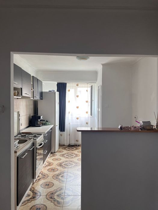 Închiriez apartament doua camere