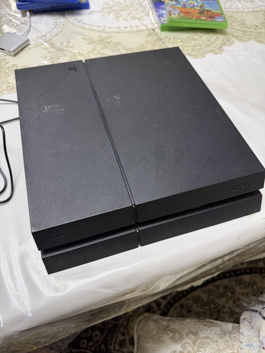 Продам Playstation 4 500 gb