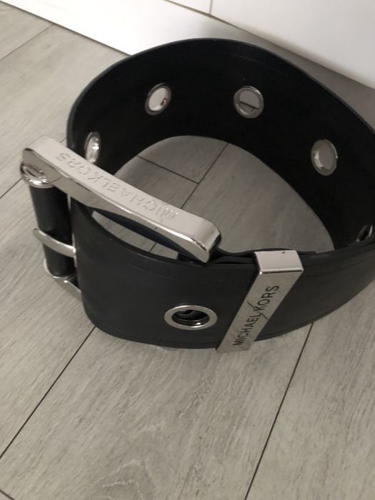 Curea Michael Kors lata moda reclama