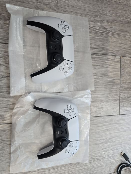 Ps5 slim disk 1tb fullbox(ca nou)+2controllere