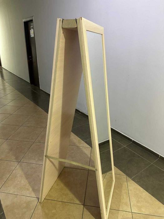 Зеркало напольное