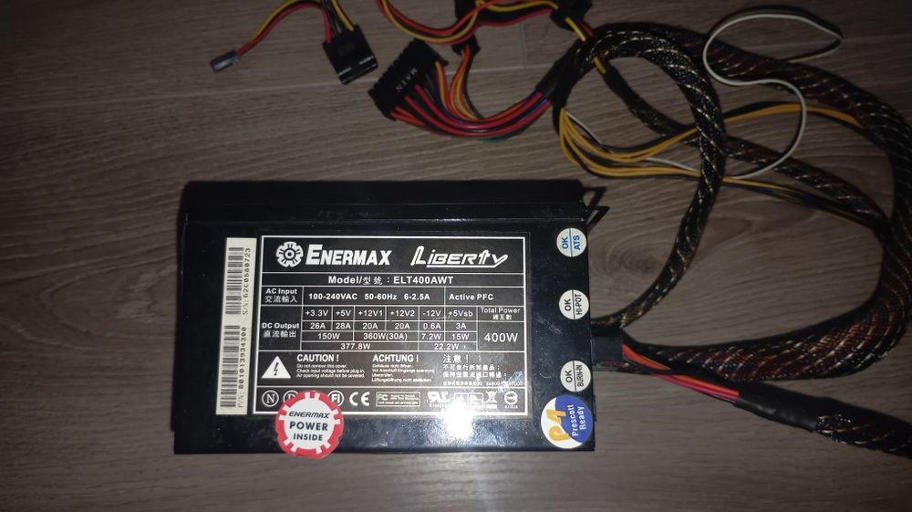 Sursă ENERMAX 400W Funcțională