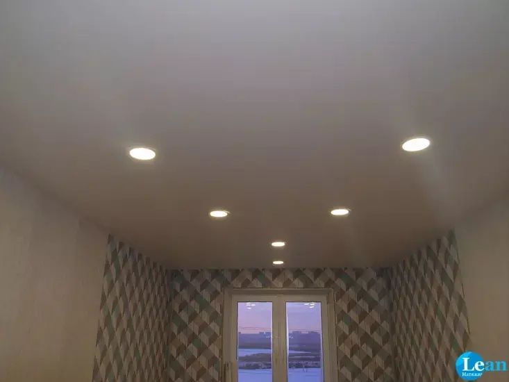 Доступные натяжные потолки