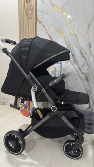 Детская коляска новая