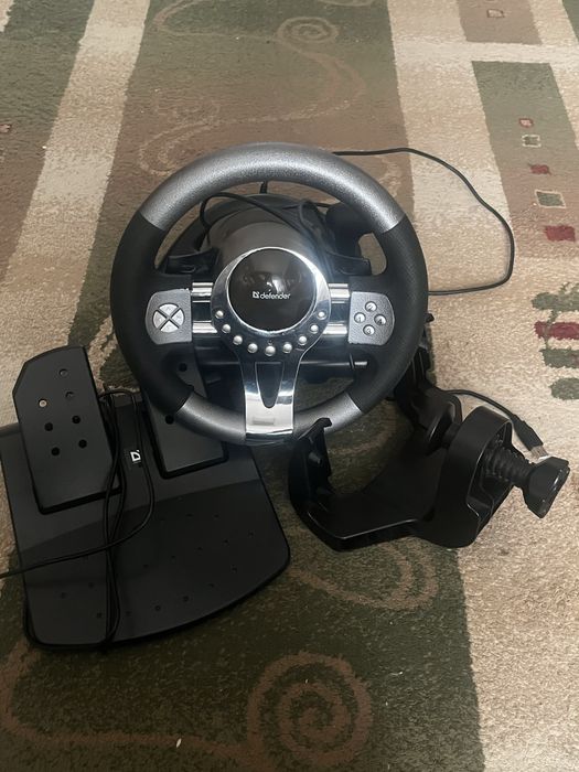 Продам игровой руль новый