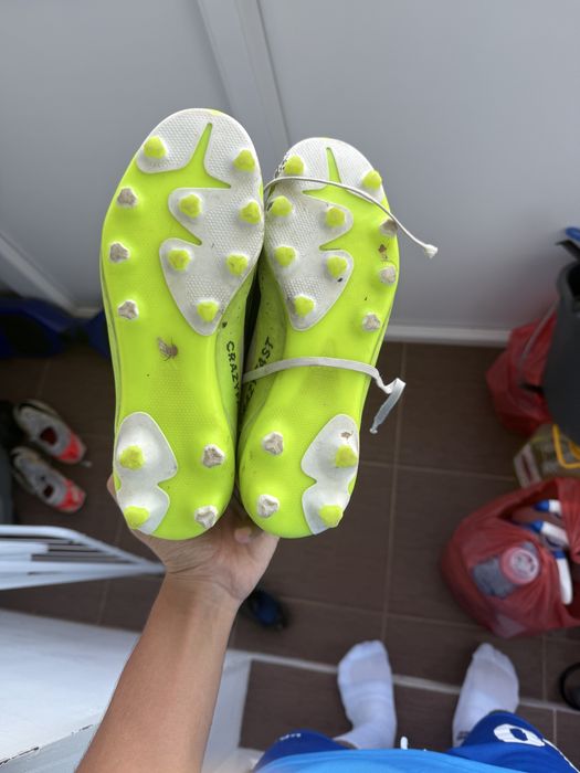 Vand ghete de fotbal nike sau adidas