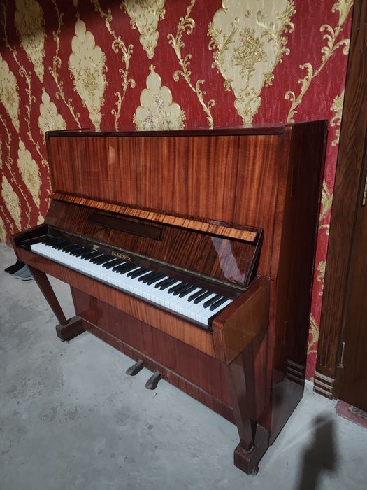 Беларусь пианино как новый хорошим состаяние