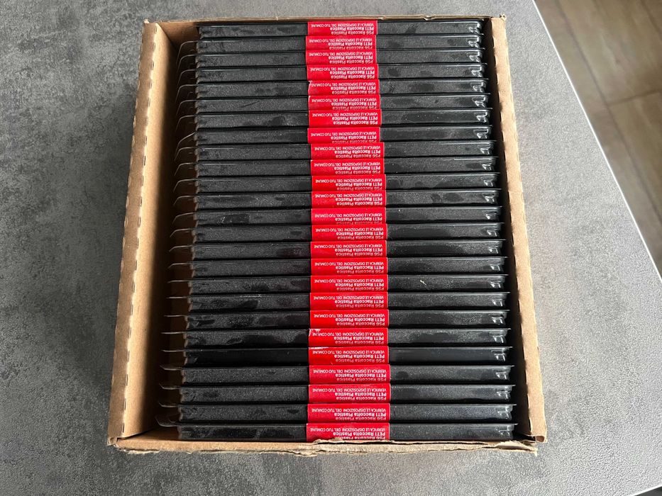 НОВИ, запечатани RAM 16GB 3200MHz DDR4 Kingston KVR32N22S8/16!