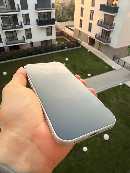 Apple iPhone 17 Pro Max 256GB in stare absolut IMPECABILA!!! Vine cu pachet complet, factura eMag 07.01.2026, garantie, 98% baterie. Telefon personal!