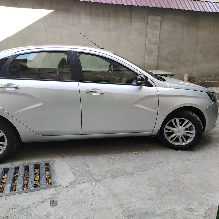 Lada Vesta 2017 — 2