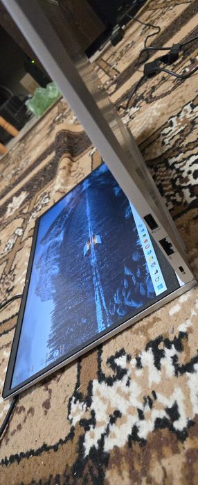 Laptop HP ProBook 450 G8 2 bucăți unul cu VGA dedicata