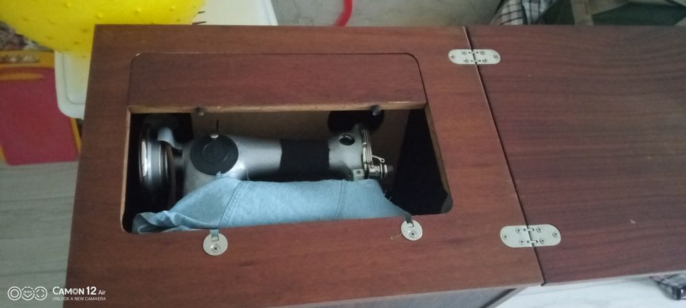 Швейная машина ножная