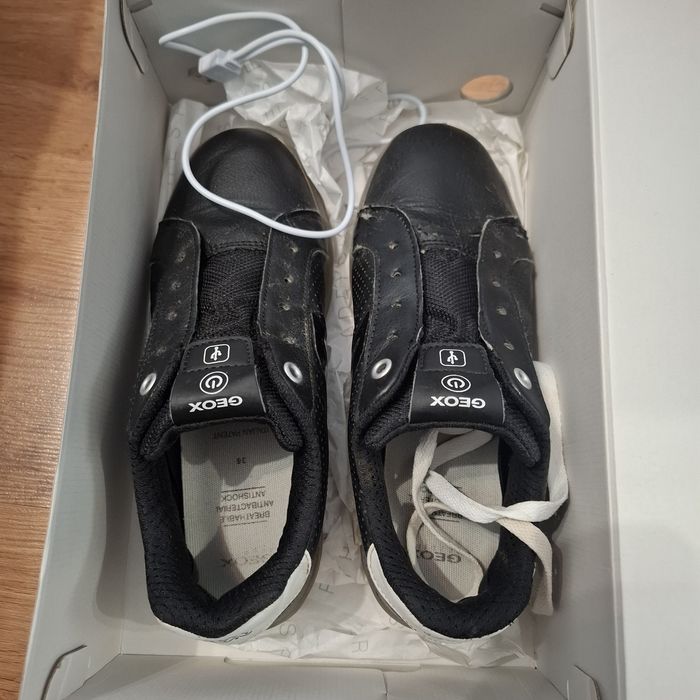 Спортни обувки. Различни