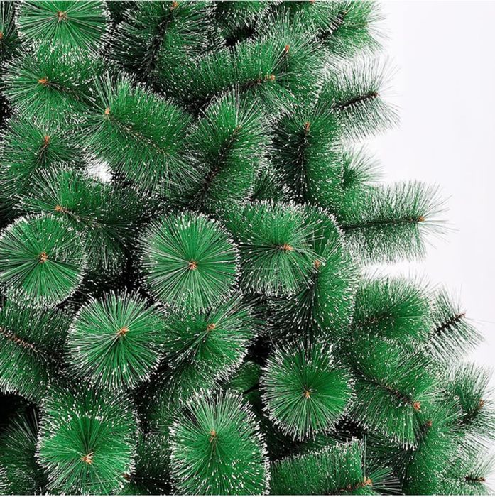 Изкуствени елхи със и без заснежени връхчета