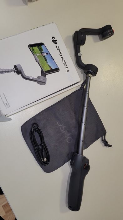 Stabilizator DJI OSmo Mobile 6 DJI OM6
Stabilizatorul se vinde in cuti