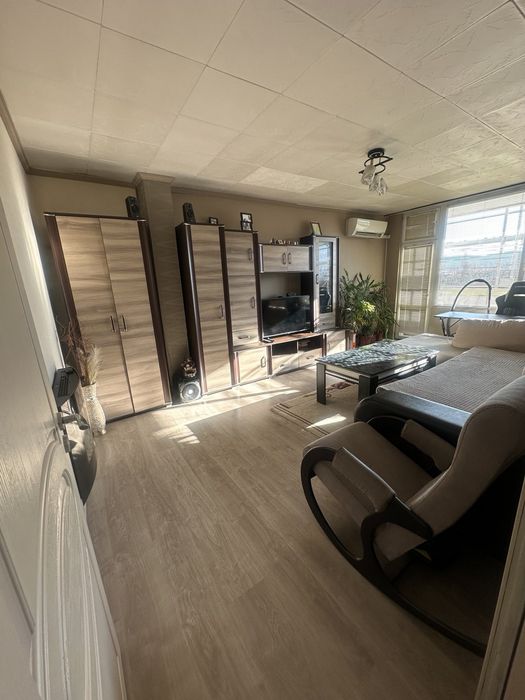 Монолитен апартамент в гр. Казанлък