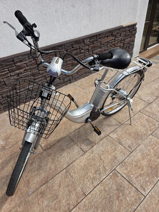 Biciclete electrice diferite modele .