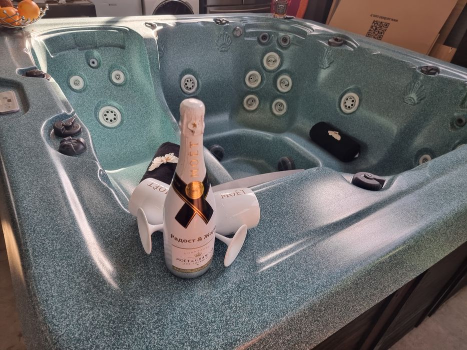 Външни градински джакузита на ИЗПЛАЩАНЕ от 4500лв