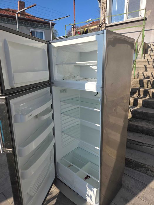 Хладилник Privileg Работи отлично