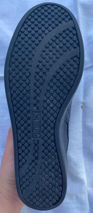 Vând încălțări sport Puma mărime 37