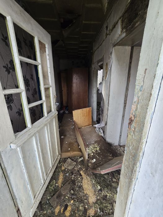 Продавам къща в с. Сушица с 1.2 gka двор, гараж